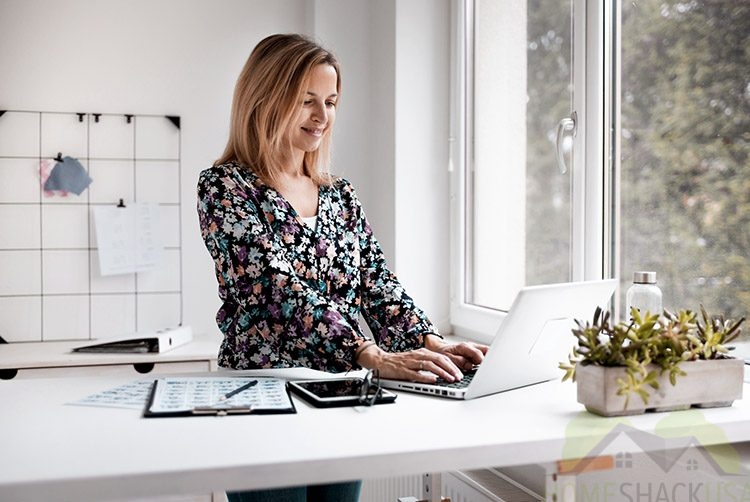 Adjustable desk for home office