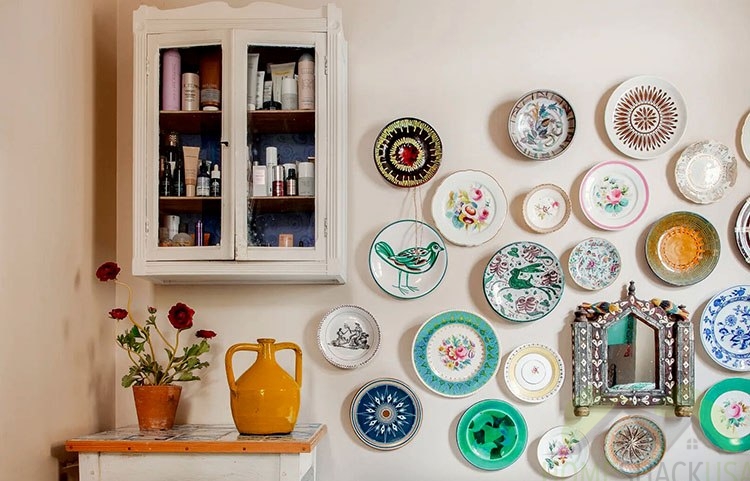 Ceramic plates on the wall as home decoration